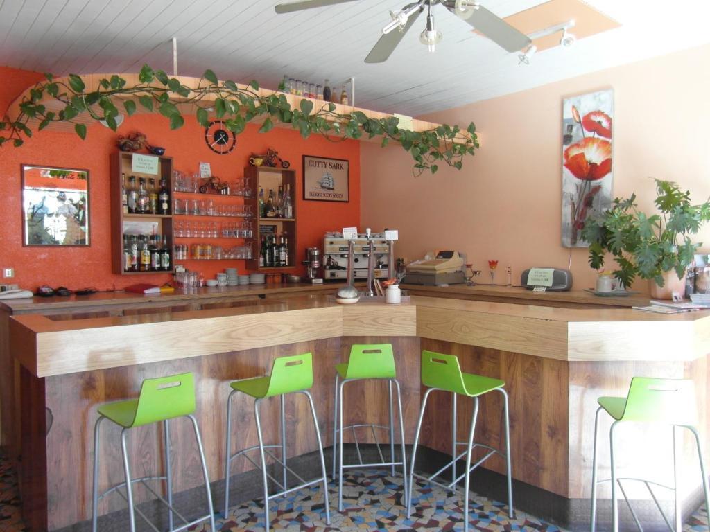 Hotel Restaurant Le Perigord Maurs Dış mekan fotoğraf